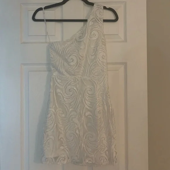NWT Madina White Sequin One-Shoulder Bodycon Mini Dress - Picture 6 of 11